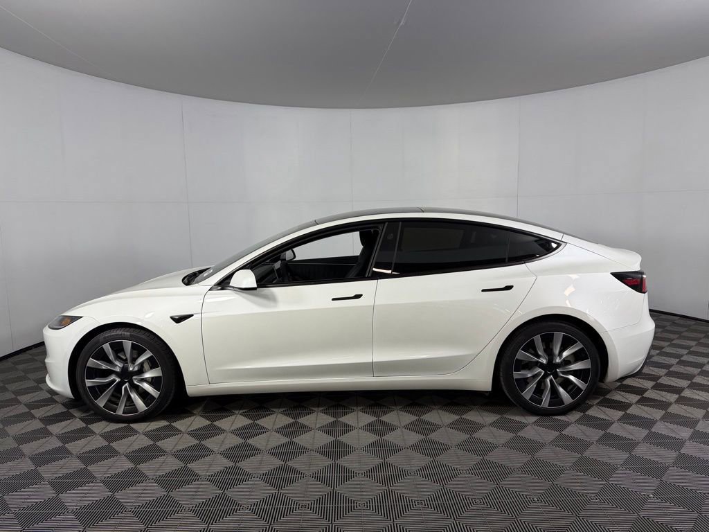 Used 2024 Tesla Model 3 Long Range image 9