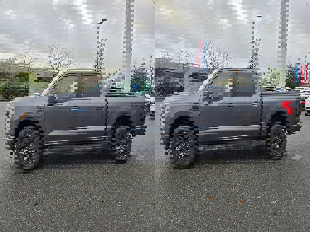 New 2025 Ford F150 Lightning Flash image 8