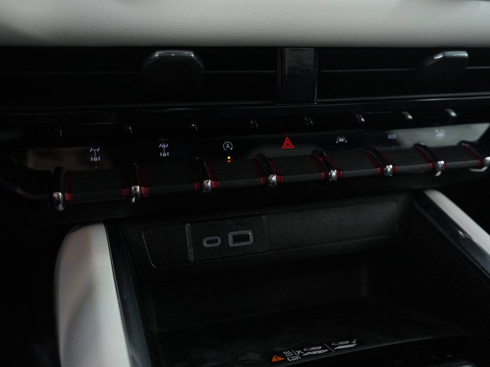 Used 2024 GMC Canyon AT4X image 21