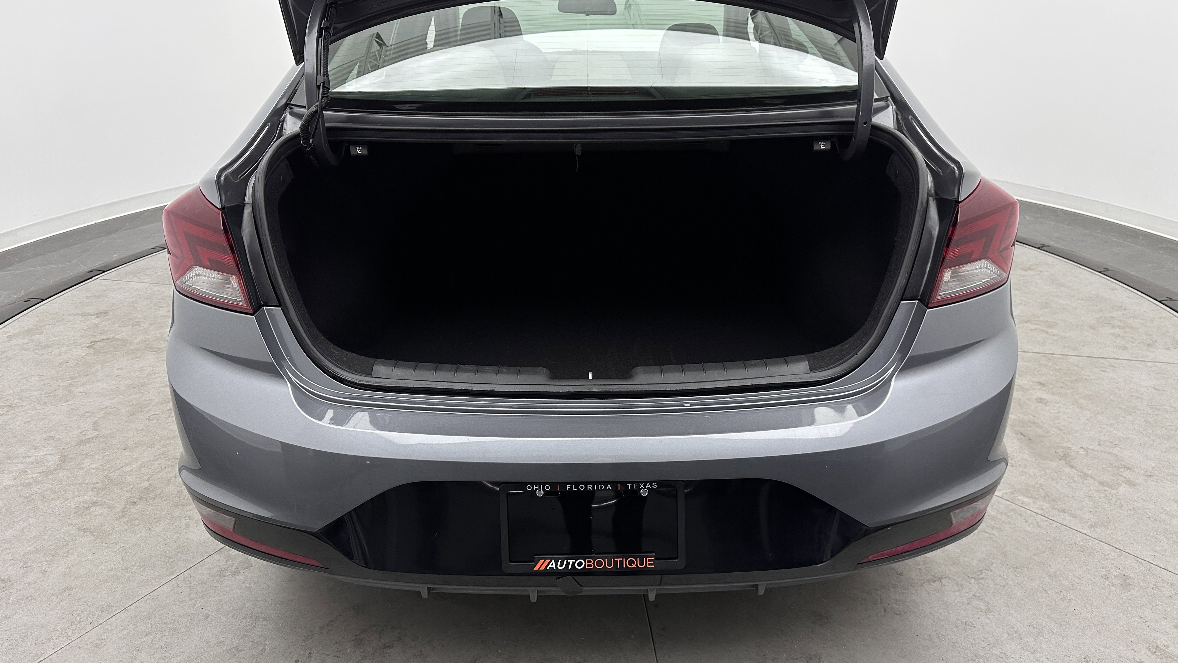 Used 2019 Hyundai Elantra SEL FWD image 27