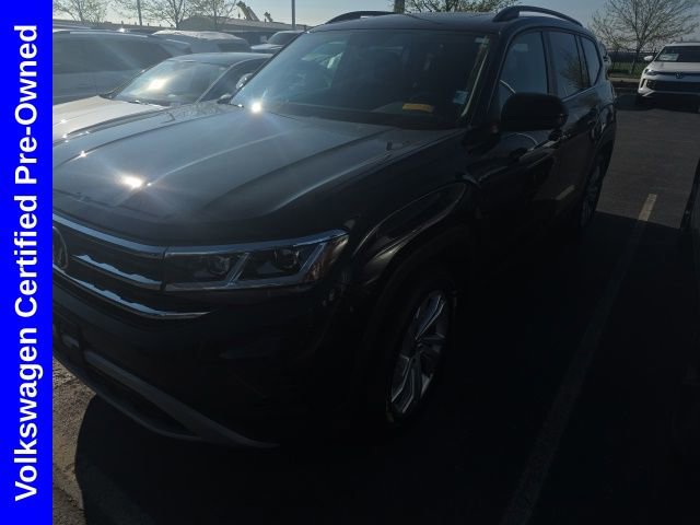 Used 2023 Volkswagen Atlas SE w/ Panoramic Sunroof Package image 1
