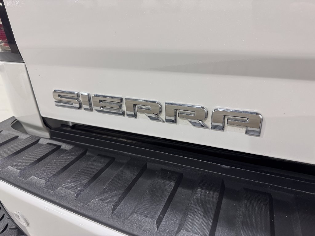 Used 2018 GMC Sierra 1500 Denali w/ Denali Ultimate Package AWD/4WD image 31
