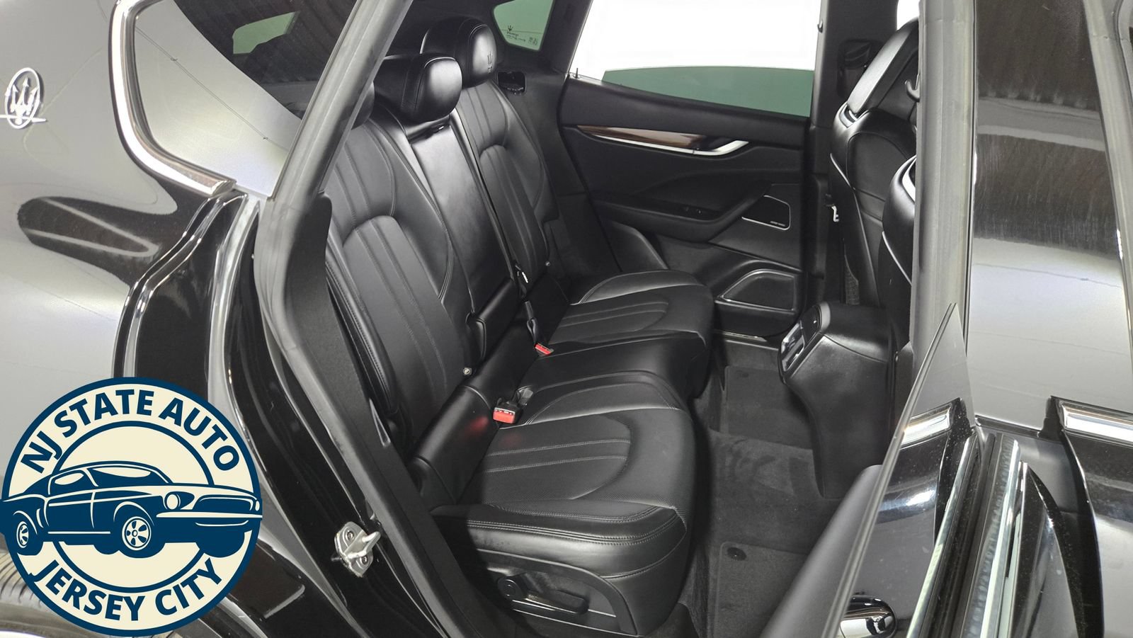 Used 2018 Maserati Levante S GranSport AWD/4WD image 35