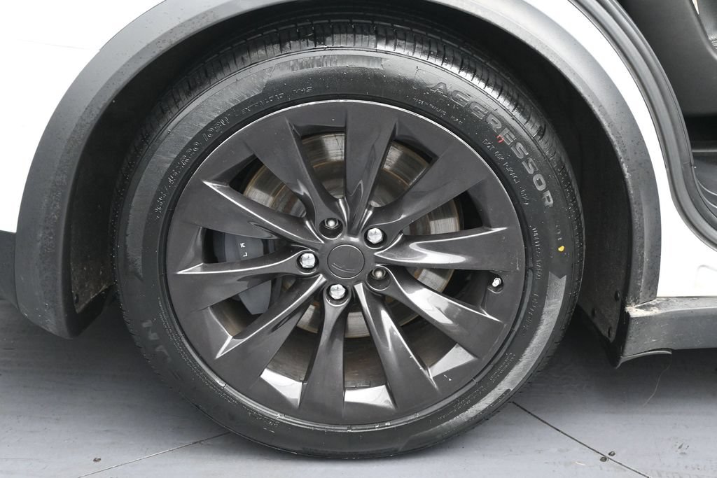 Used 2018 Tesla Model X 75D AWD/4WD image 37