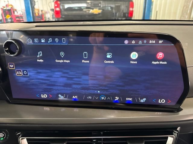 New 2027 Chevrolet Traverse LT w/ Driver Confidence Package AWD/4WD image 28
