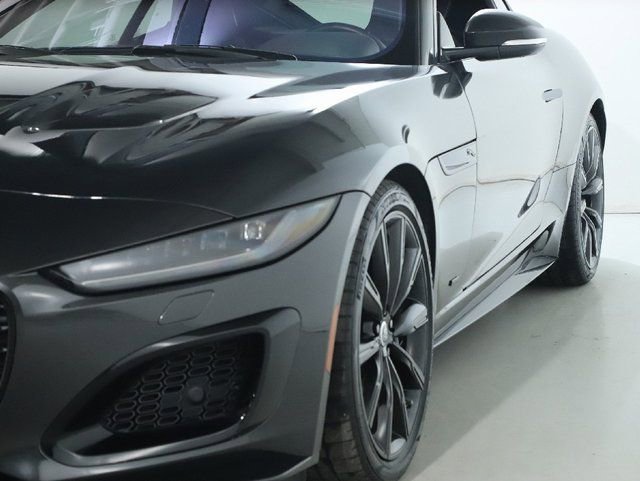 Used 2024 Jaguar F-TYPE R image 14