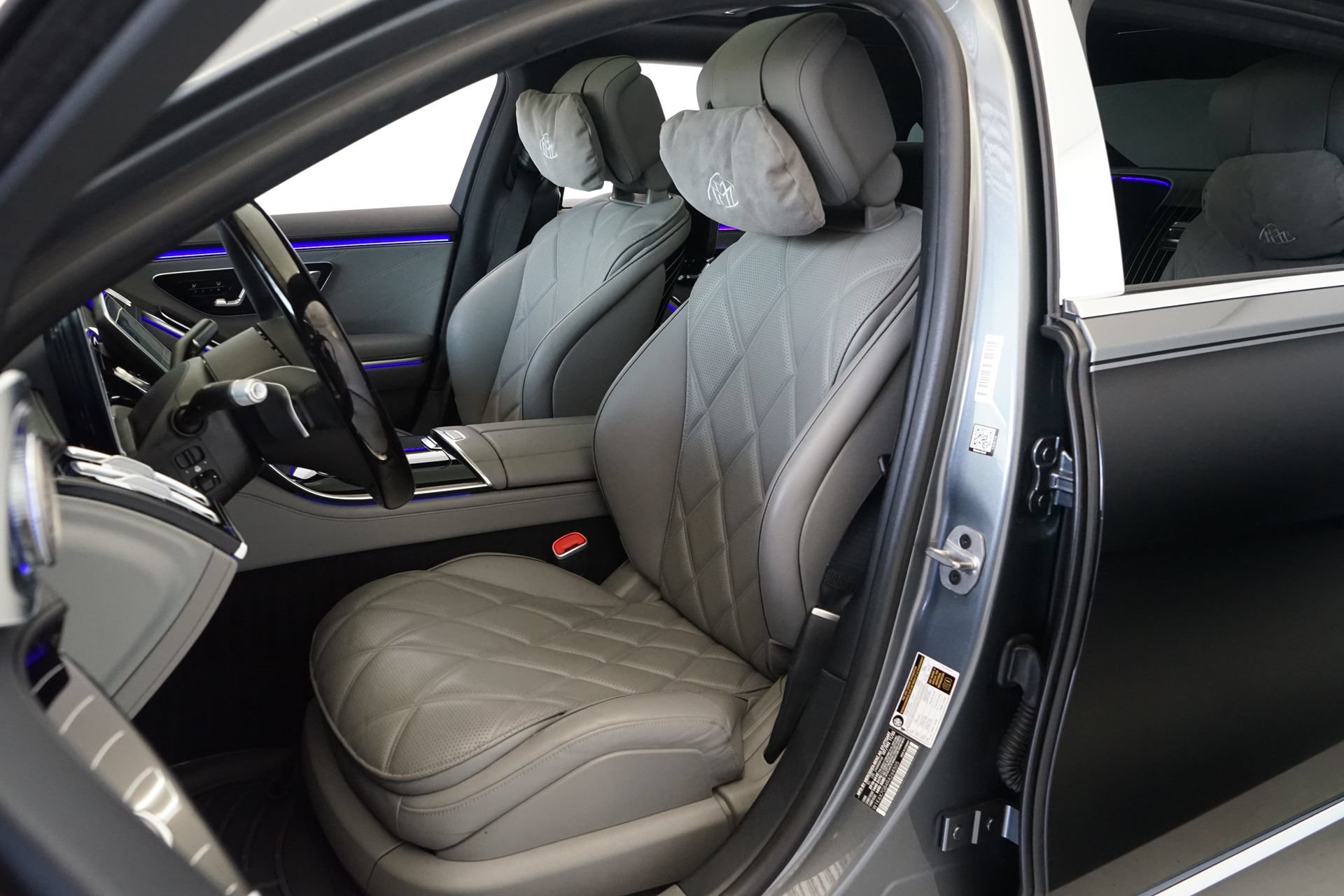 Used 2024 Mercedes-Benz Maybach S 580 4MATIC image 9