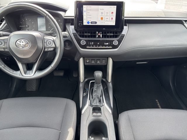 Used 2025 Toyota Corolla Cross LE AWD/4WD image 12