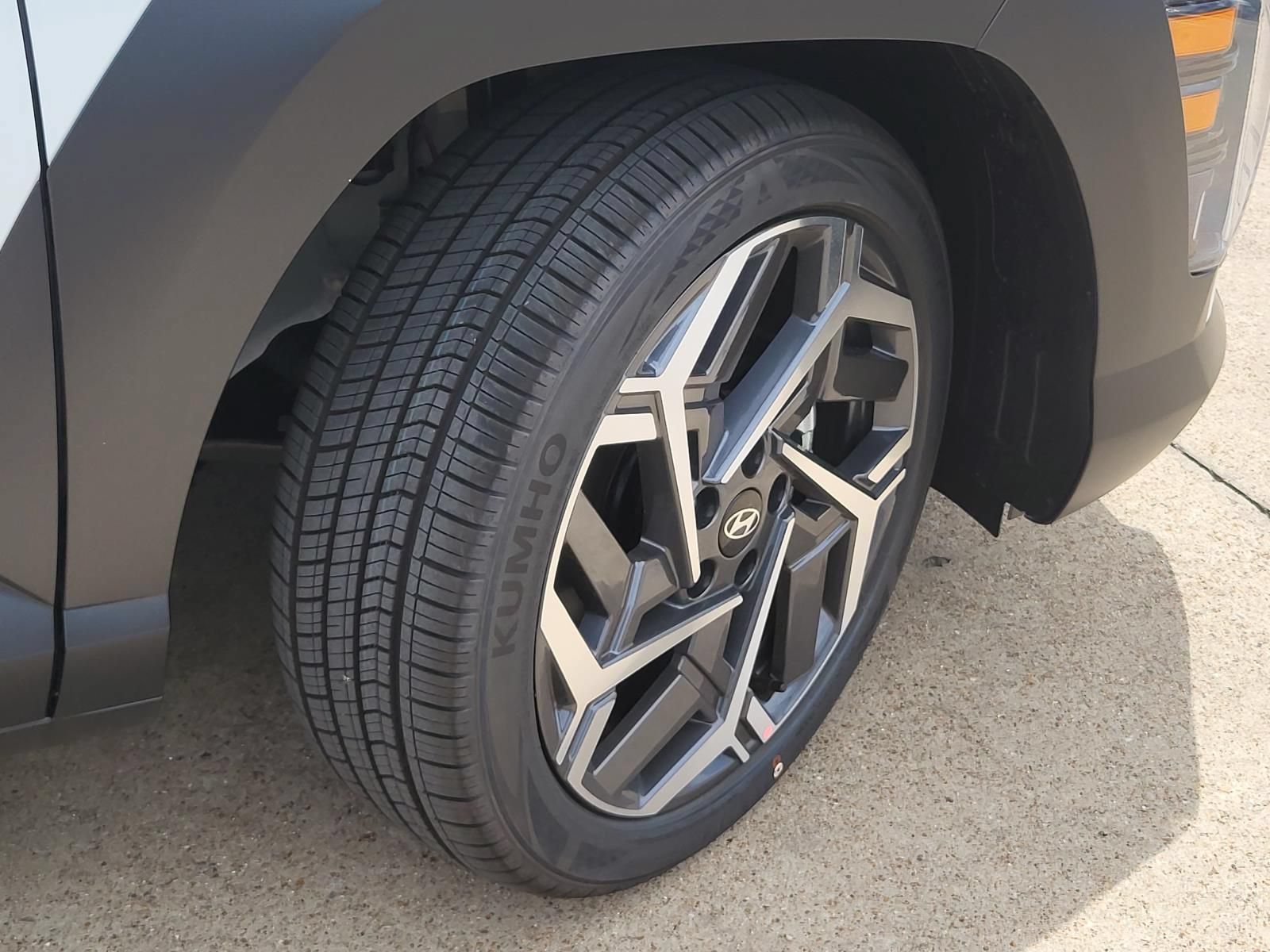New 2026 Hyundai Kona SEL Premium FWD image 7
