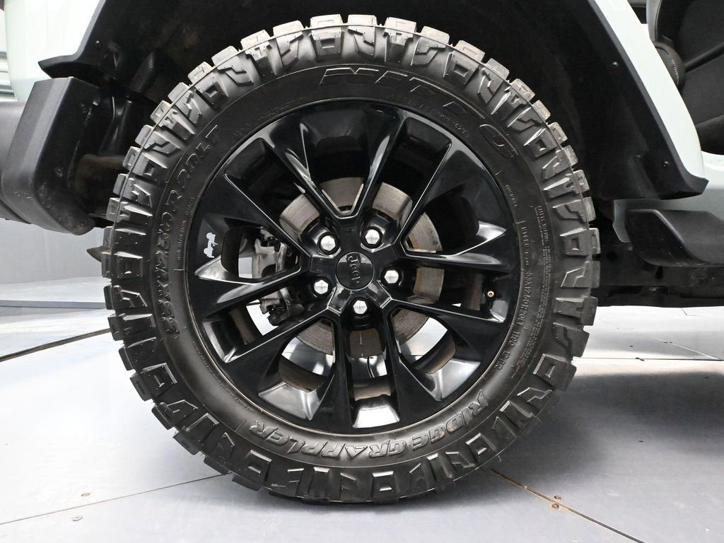 Used 2023 Jeep Wrangler Sahara 4xe w/ Cold Weather Group image 17