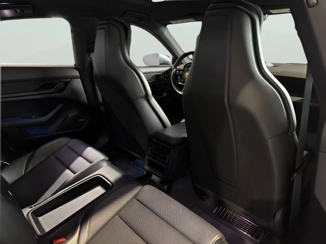 Used 2020 Porsche Taycan 4S w/ Premium Package AWD/4WD image 19