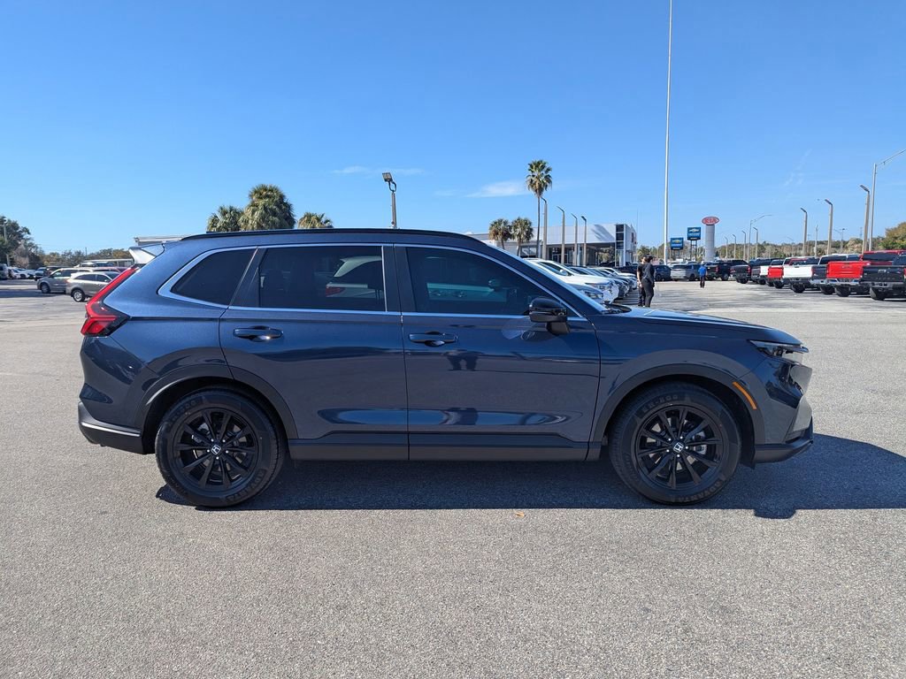 Used 2025 Honda CR-V Sport image 3