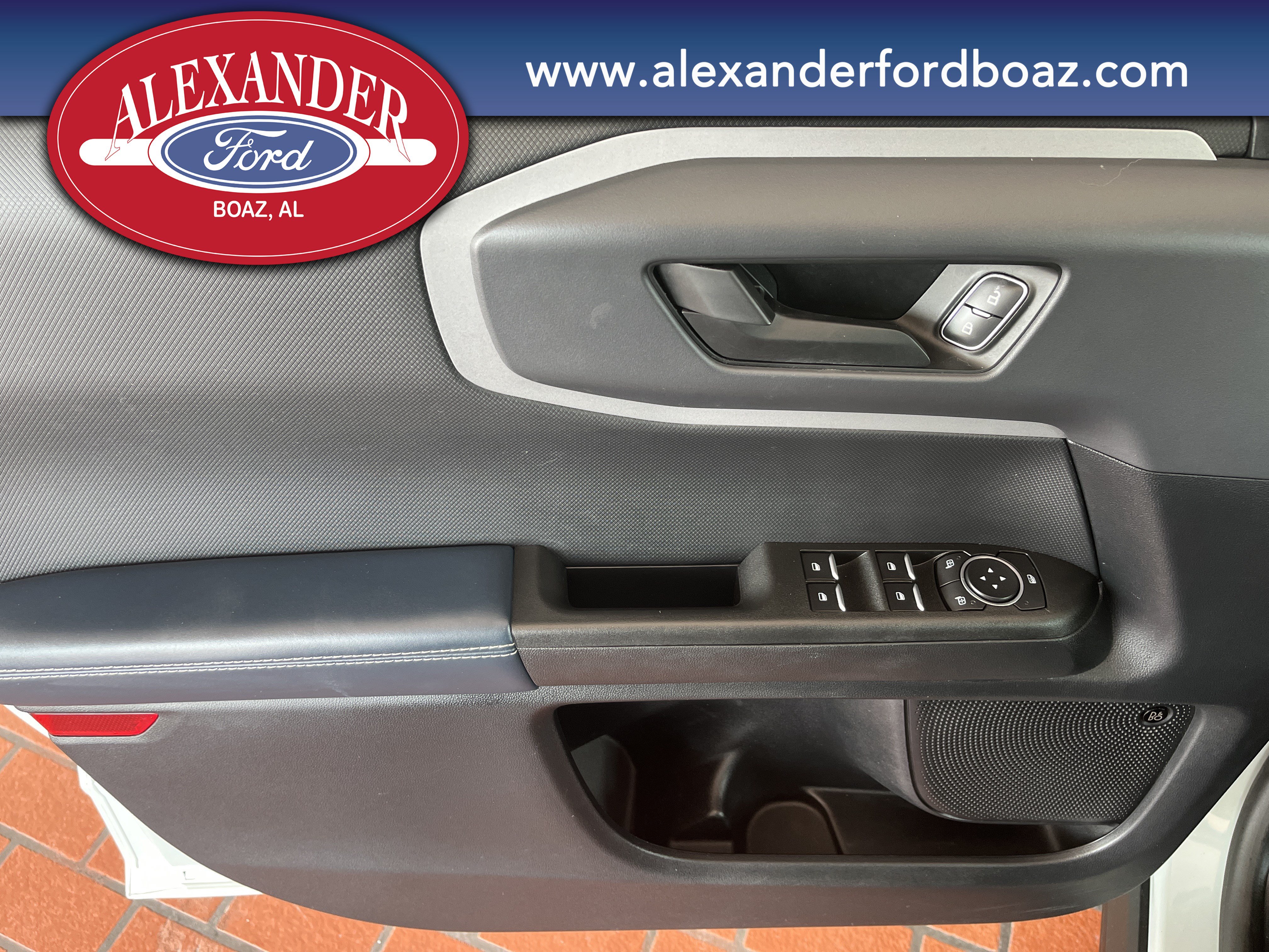 Used 2022 Ford Bronco Sport Outer Banks w/ Tech Package AWD/4WD image 9