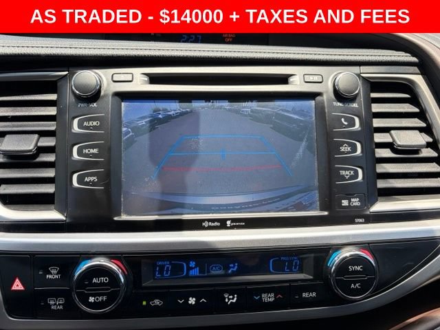 Used 2015 Toyota Highlander XLE FWD image 25