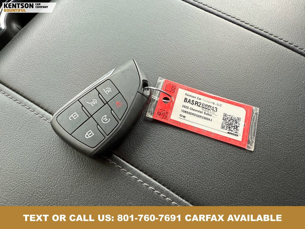 Used 2025 Chevrolet Suburban Z71 image 40