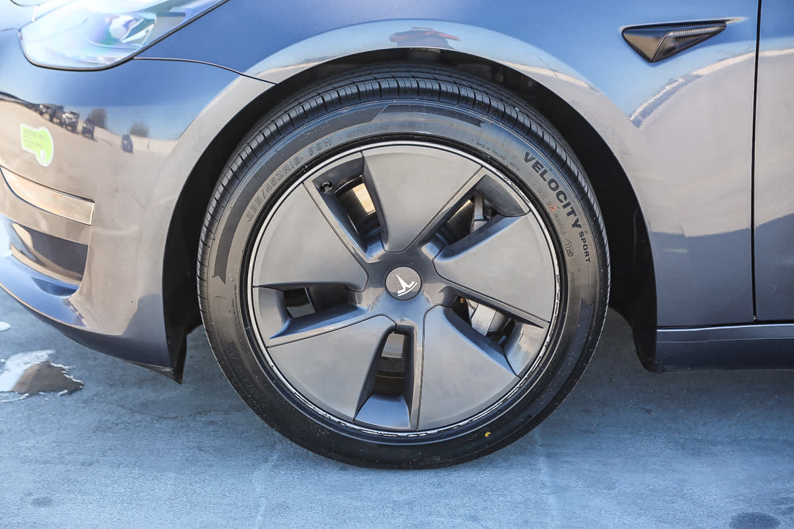 Used 2023 Tesla Model 3 Standard Range RWD image 10