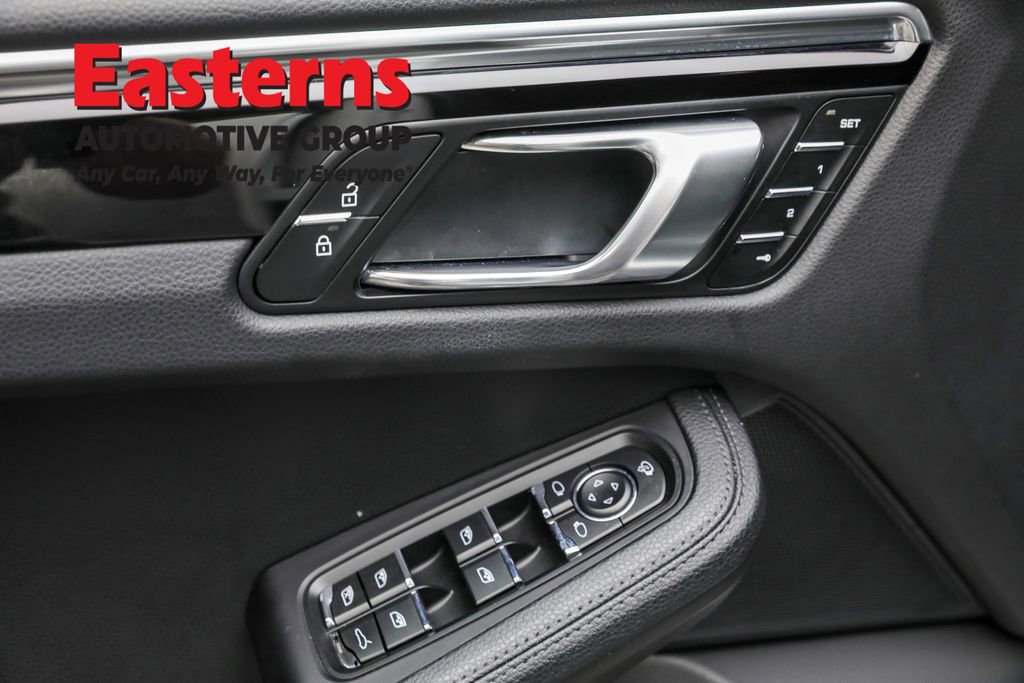 Used 2023 Porsche Macan T w/ Premium Package Plus image 21