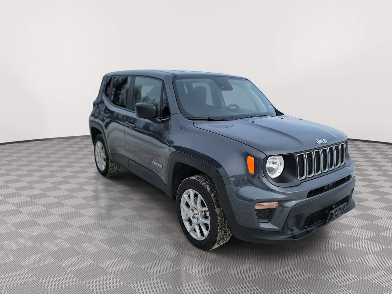 Used 2023 Jeep Renegade Latitude image 2