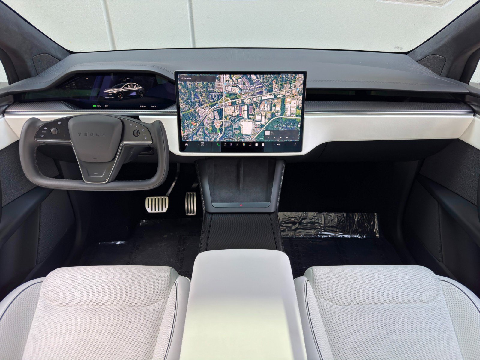 Used 2025 Tesla Model X Plaid AWD/4WD image 12