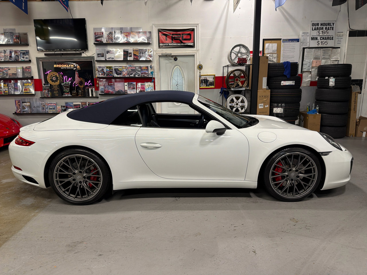 Used 2017 Porsche 911 Carrera S image 24