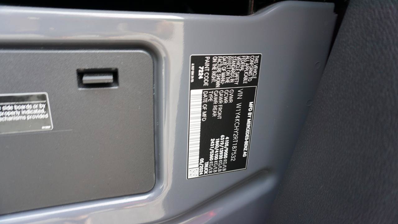 Used 2024 Mercedes-Benz Sprinter 2500 image 29