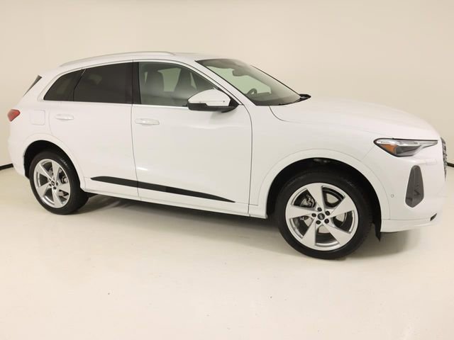 Certified 2025 Audi Q5 Premium Plus w/ Premium Plus image 6