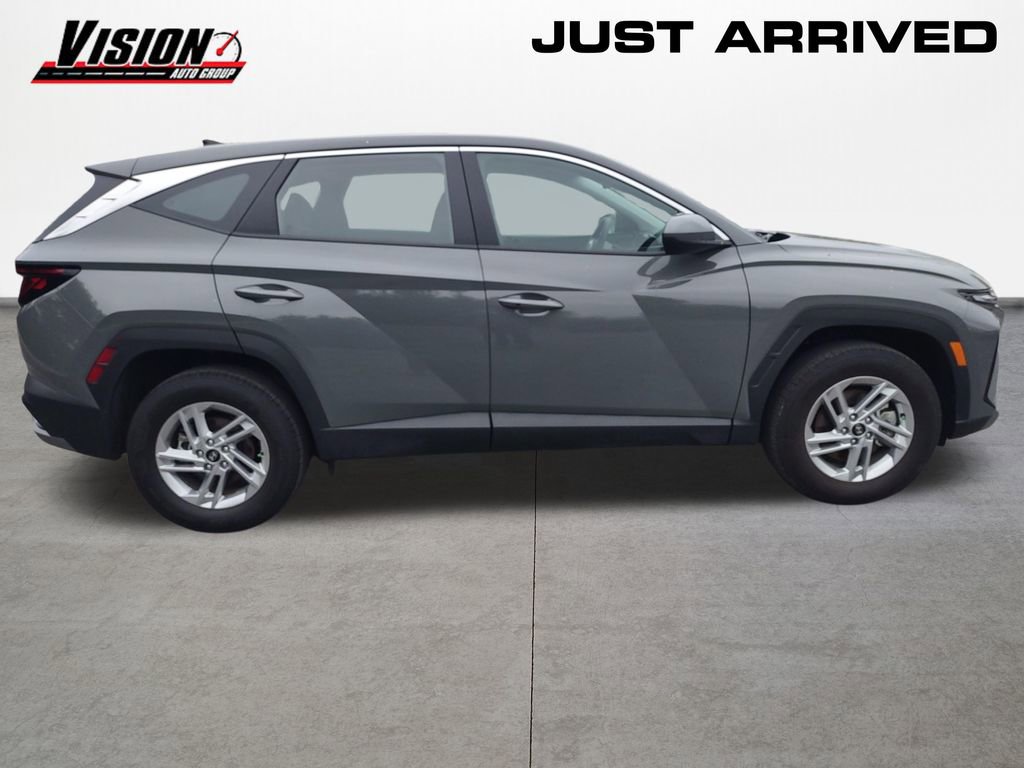 Certified 2025 Hyundai Tucson SE AWD/4WD image 6