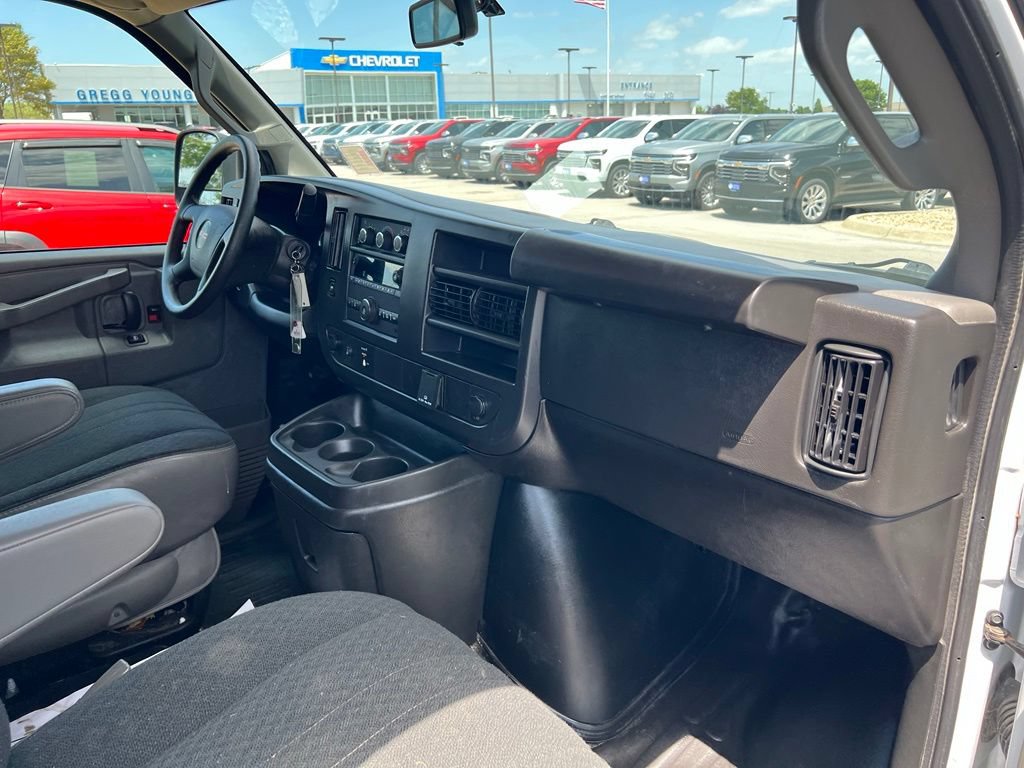 Used 2025 GMC Savana 2500 w/ Driver Convenience Package RWD image 27