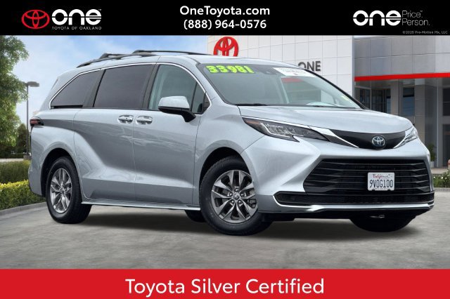 Certified 2022 Toyota Sienna LE