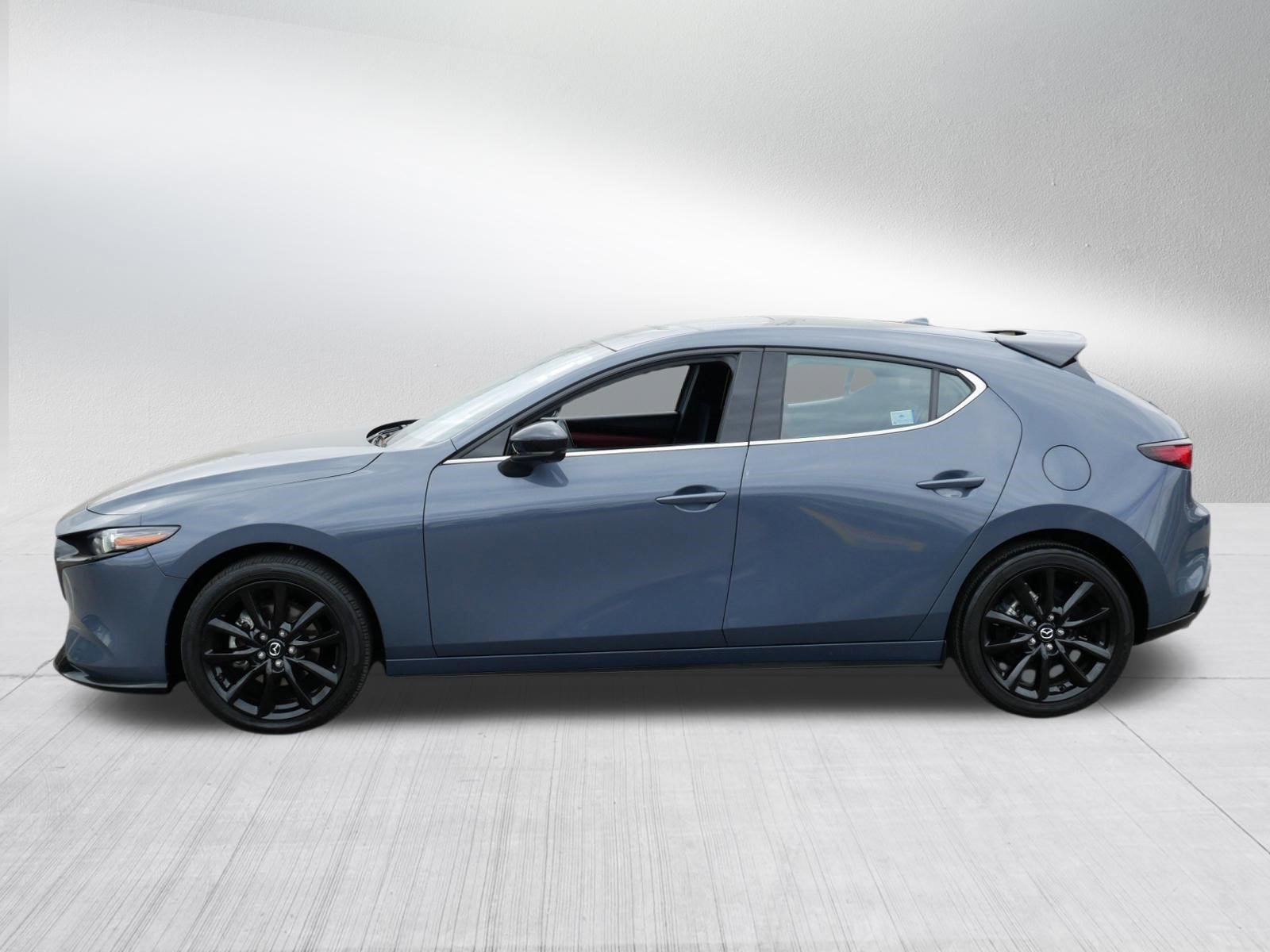 Used 2024 MAZDA MAZDA3 Hatchback w/Premium Plus Pkg AWD/4WD image 4