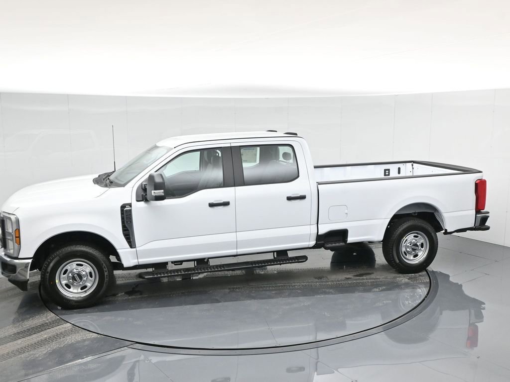 New 2026 Ford F250 XL w/ XL Chrome Package image 34