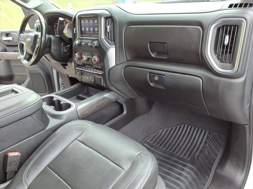 Used 2020 Chevrolet Silverado 2500 LTZ w/ LTZ Convenience Package AWD/4WD image 16