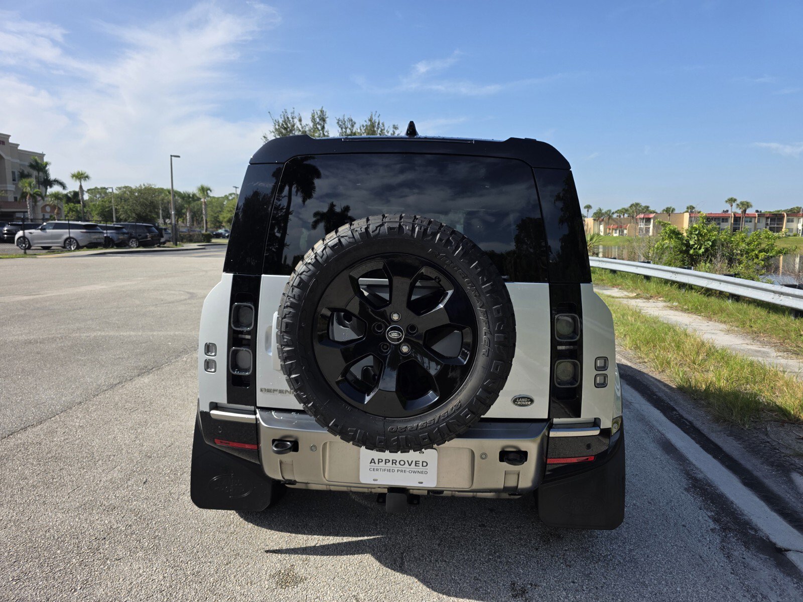 Used 2021 Land Rover Defender 110 X AWD/4WD image 6