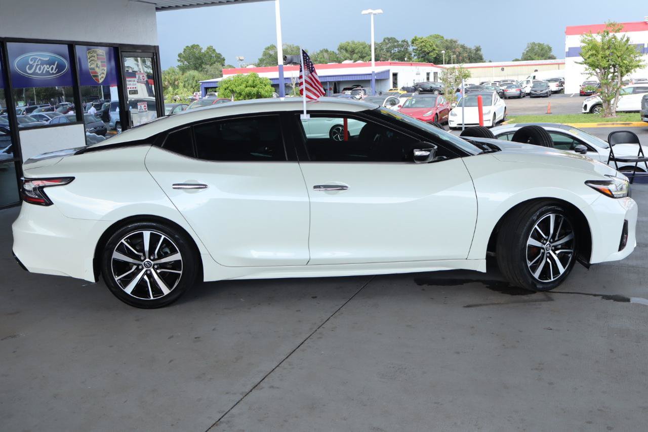 Used 2021 Nissan Maxima 3.5 SV w/ Floor Mat Group FWD image 4