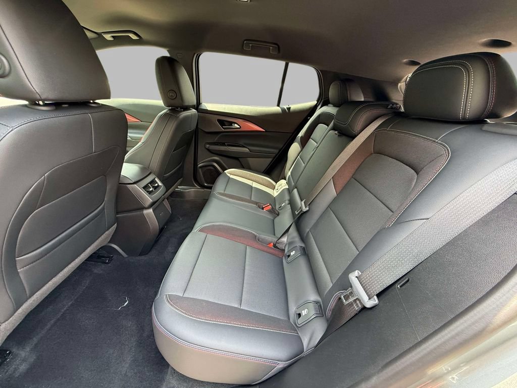 Used 2024 Chevrolet Equinox EV RS FWD image 19