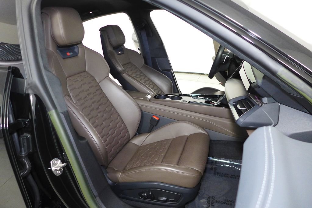 Used 2023 Audi RS e-tron GT w/ Carbon Performance Package image 17