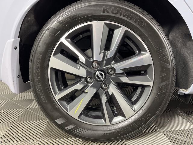 New 2025 Nissan Versa SV w/ Trunk Package image 15