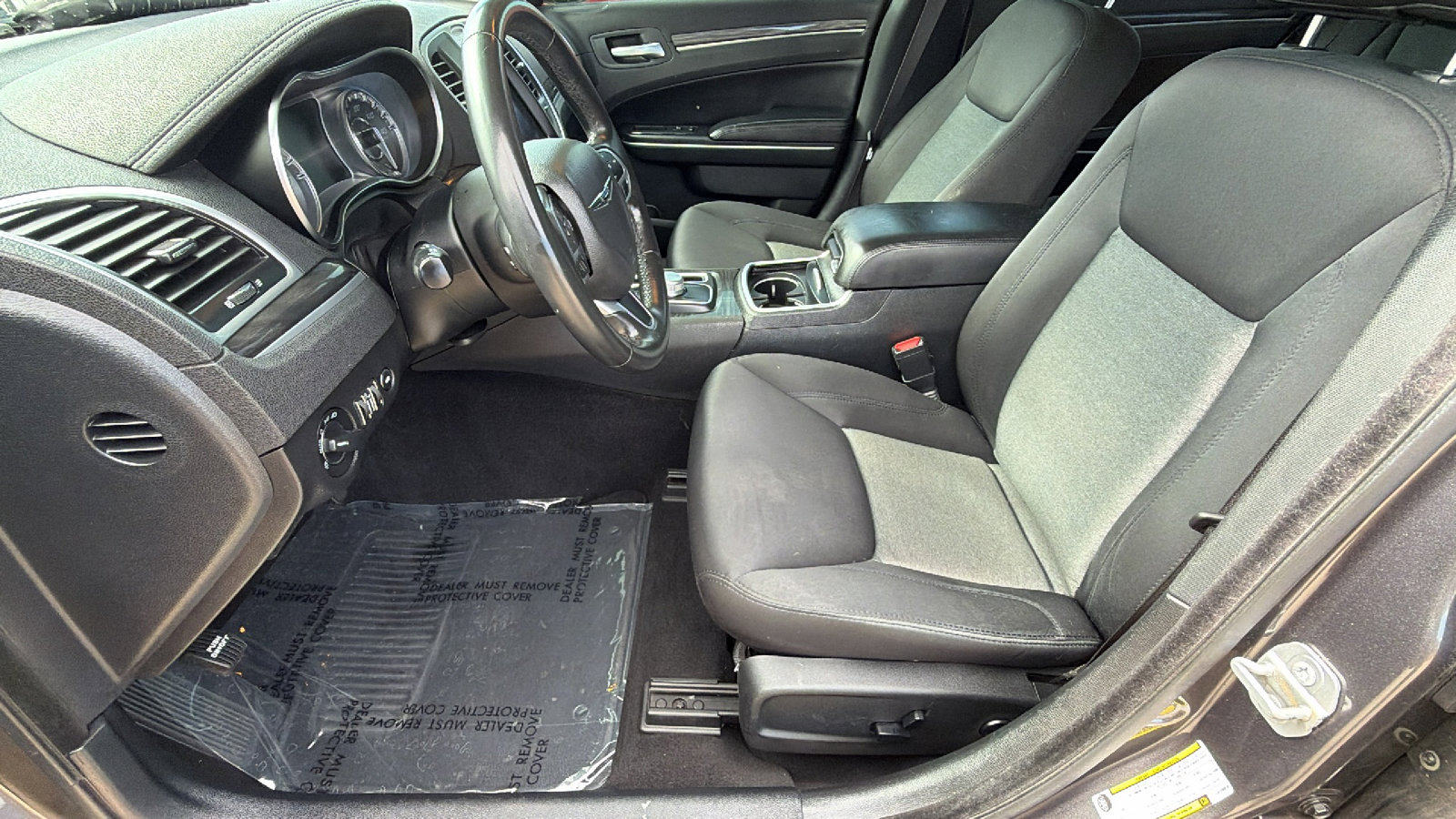 Used 2020 Chrysler 300 Touring w/ Sport Appearance Package image 16