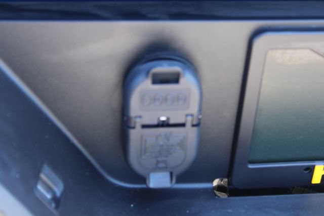 Used 2025 Chevrolet Silverado 1500 LT RWD image 7