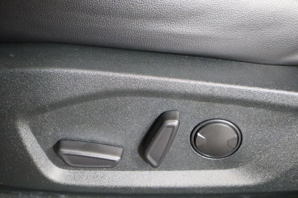 Used 2022 Ford Edge Titanium image 27