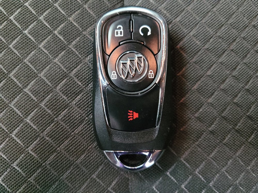 Used 2022 Buick Encore Preferred w/ Safety Package AWD/4WD image 32