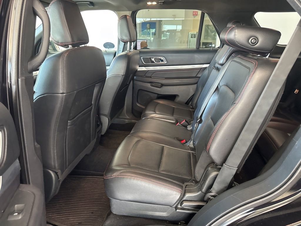 Used 2019 Ford Explorer Sport w/ Equipment Group 401A AWD/4WD image 9