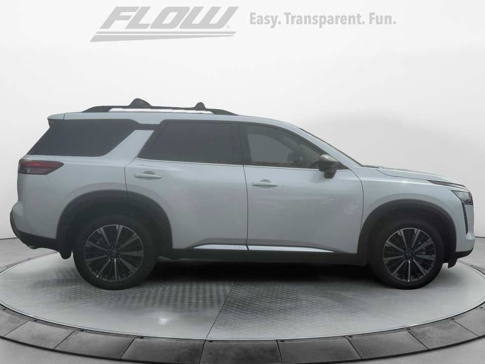 New 2026 Nissan Pathfinder Platinum image 8