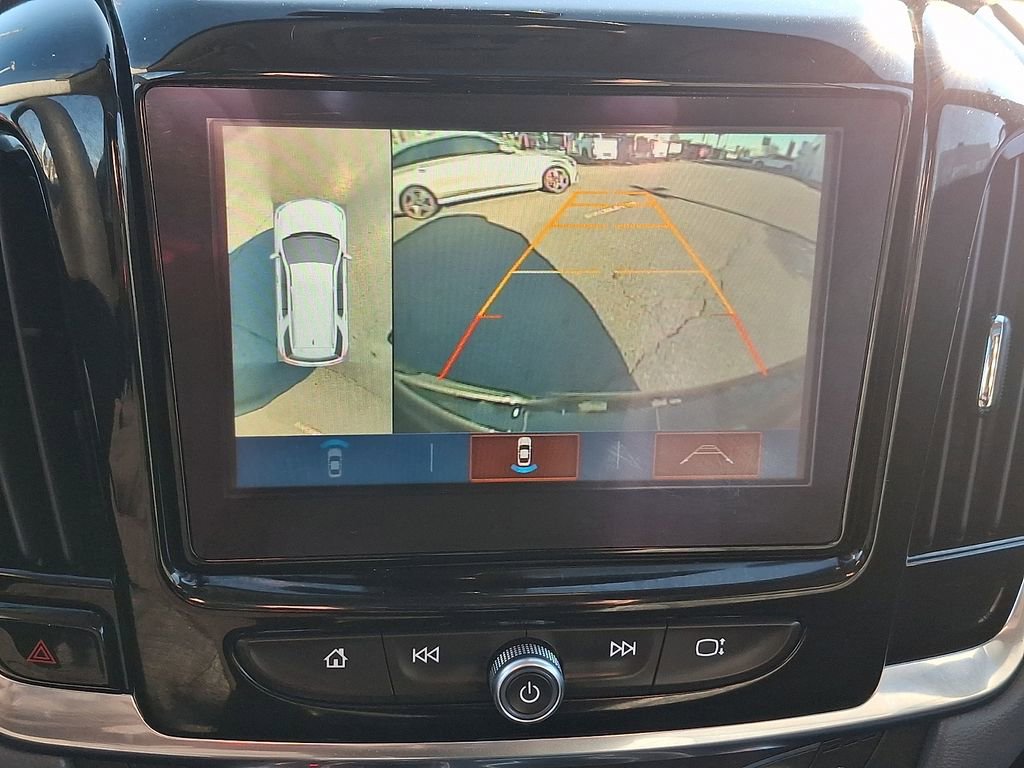 Used 2018 Chevrolet Traverse Premier image 21