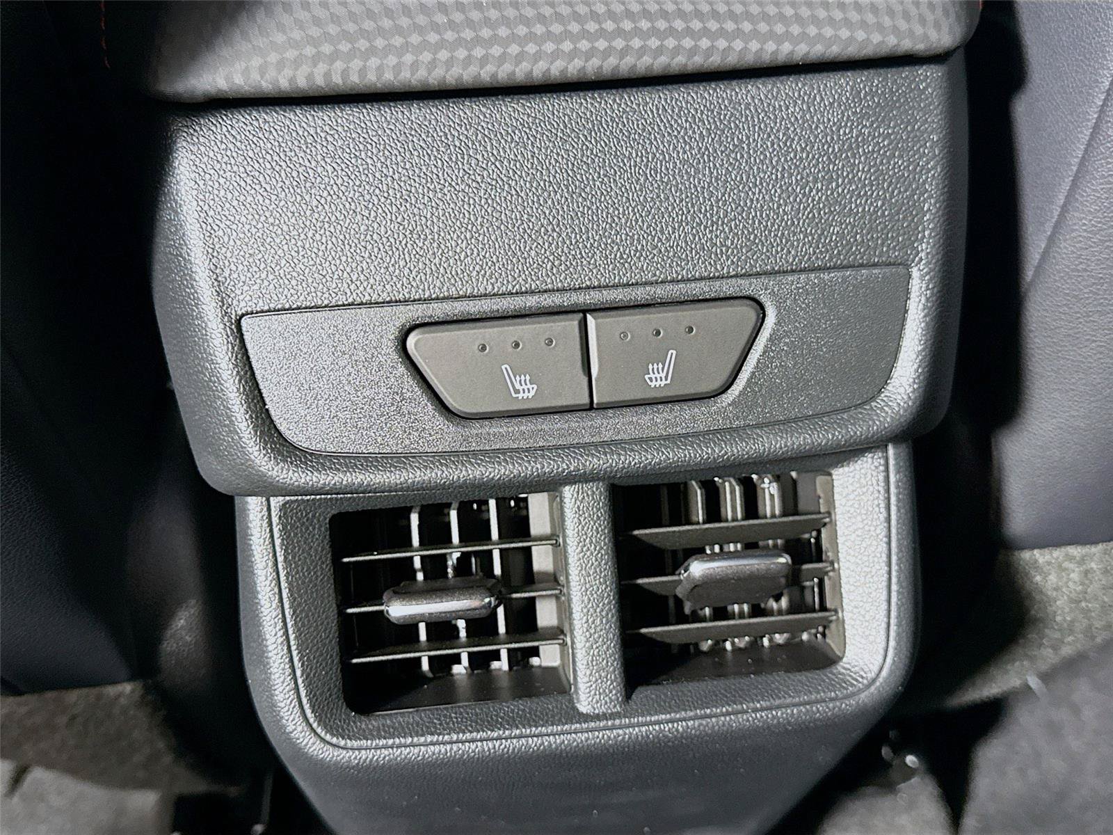 New 2026 Chevrolet Equinox RS w/ Convenience Package III AWD/4WD image 18