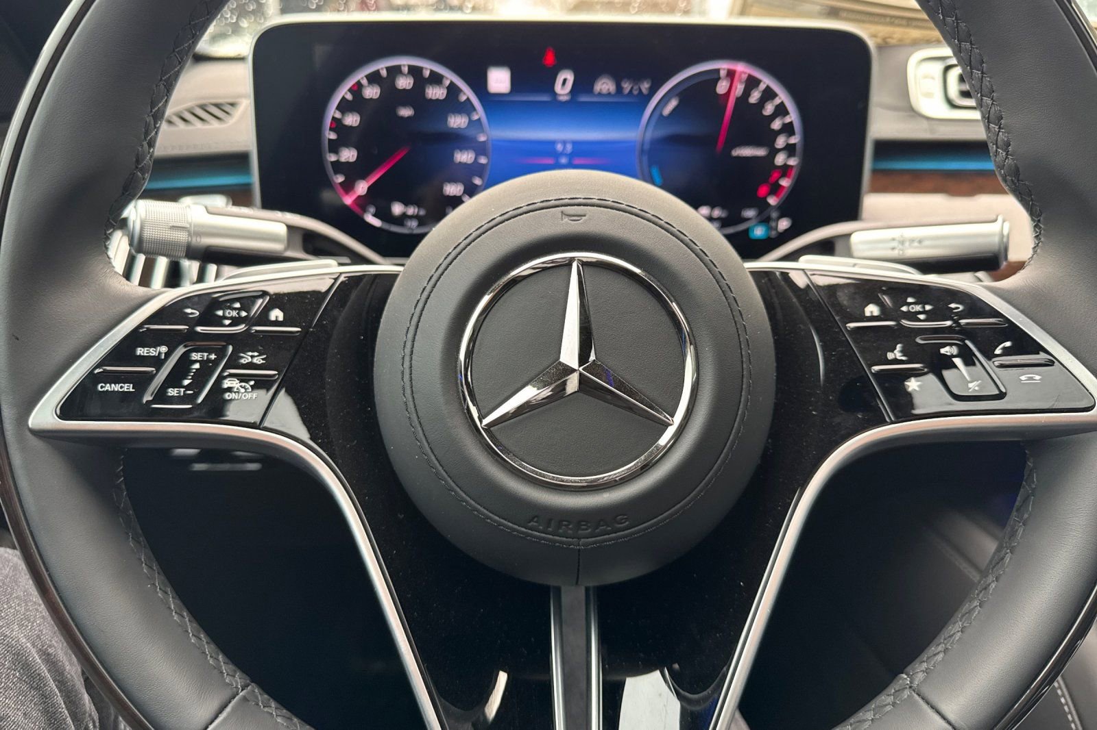 Used 2024 Mercedes-Benz S 580e 4MATIC Sedan image 28