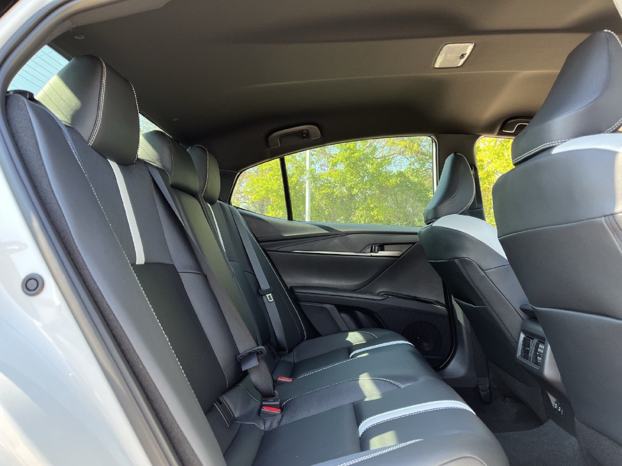 Used 2026 Toyota Camry SE w/ Convenience Package FWD image 26