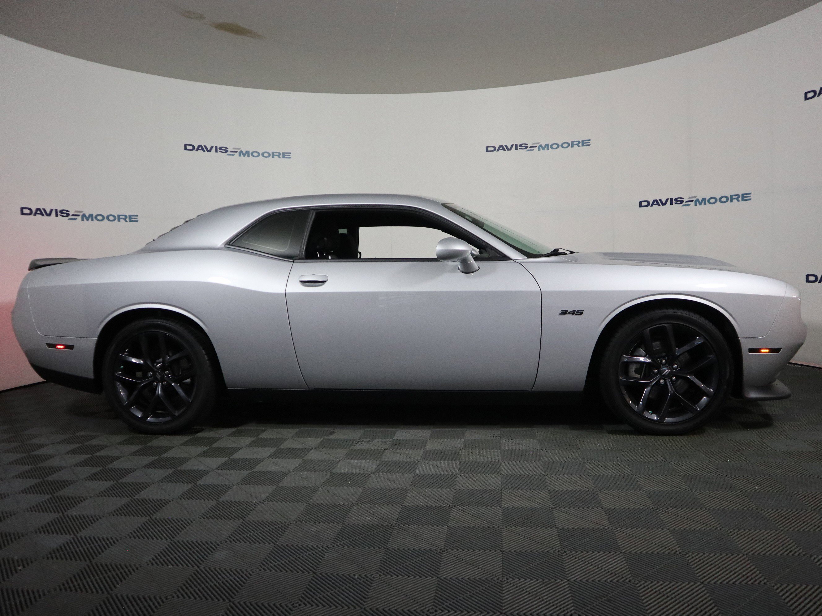 Used 2023 Dodge Challenger R/T w/ Blacktop Package image 4