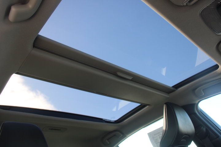 Certified 2025 Toyota Prius Limited FWD image 22