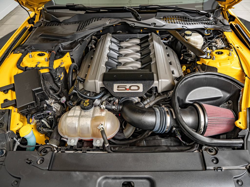Used 2015 Ford Mustang GT Premium w/ Equipment Group 401A RWD image 40